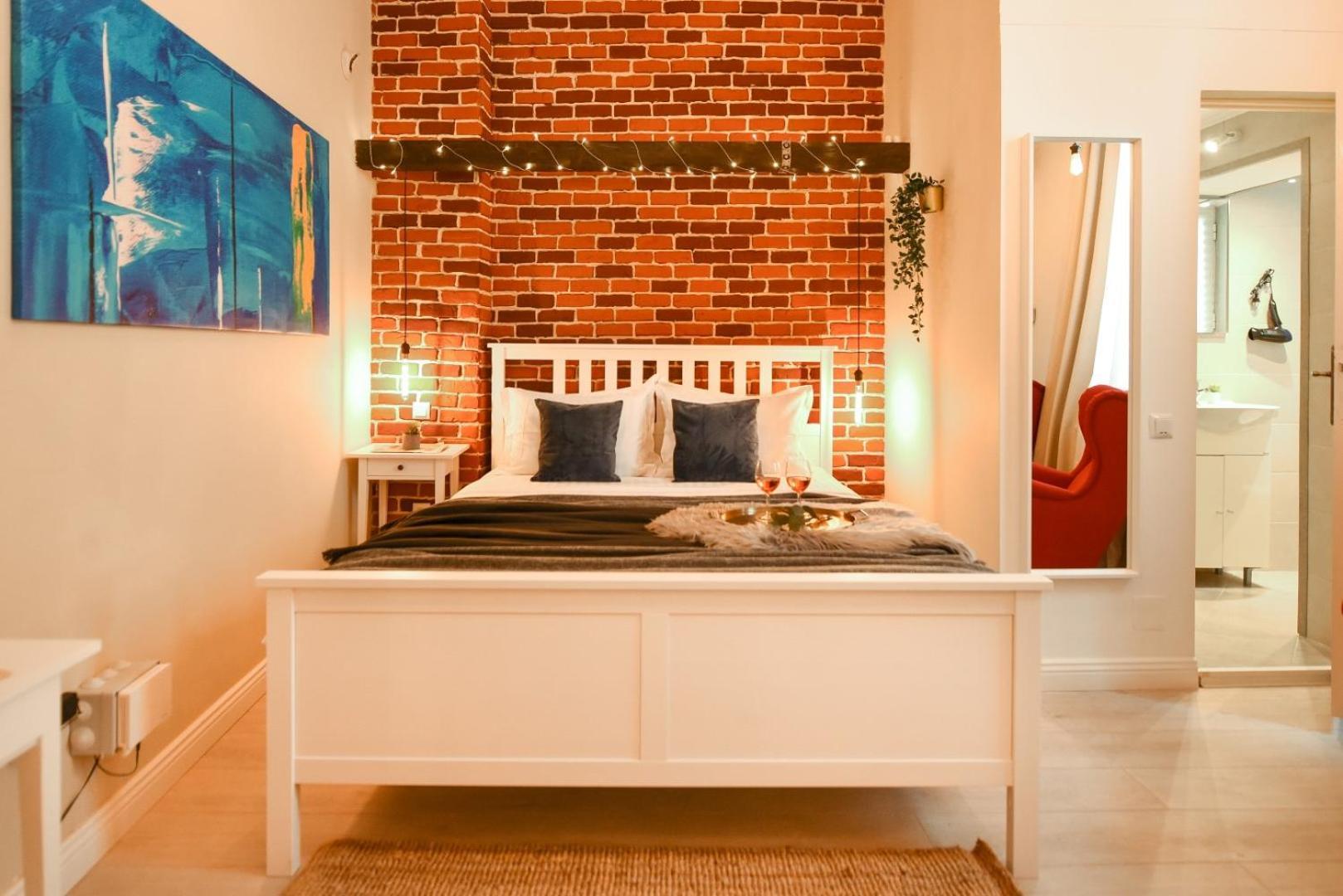 Elegant Studio - Urban Escape In Bukarest Exteriör bild