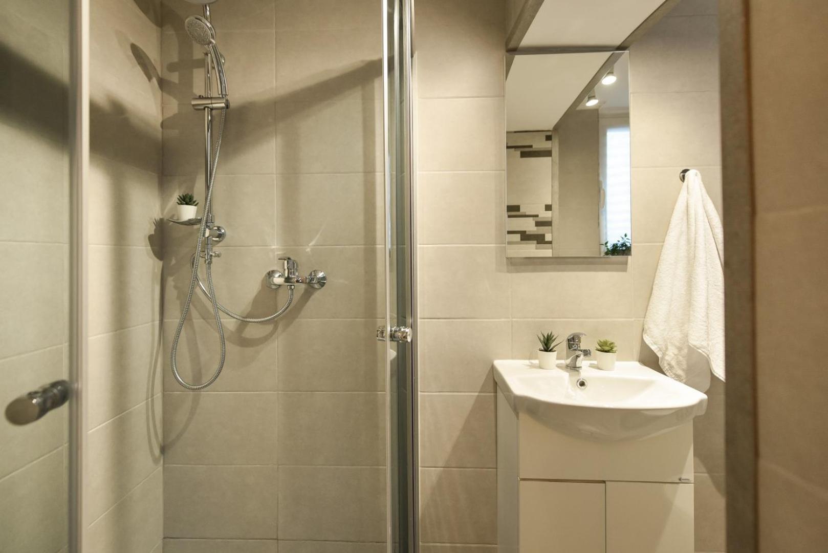Elegant Studio - Urban Escape In Bukarest Exteriör bild